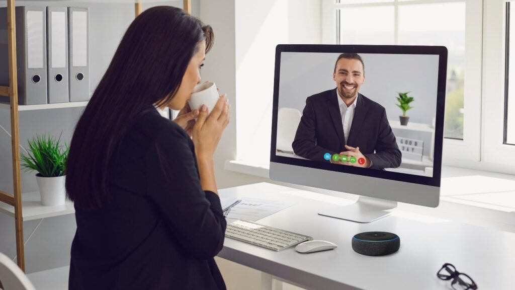 Benefits of Using a Conference Speakerphone for Your Home Office